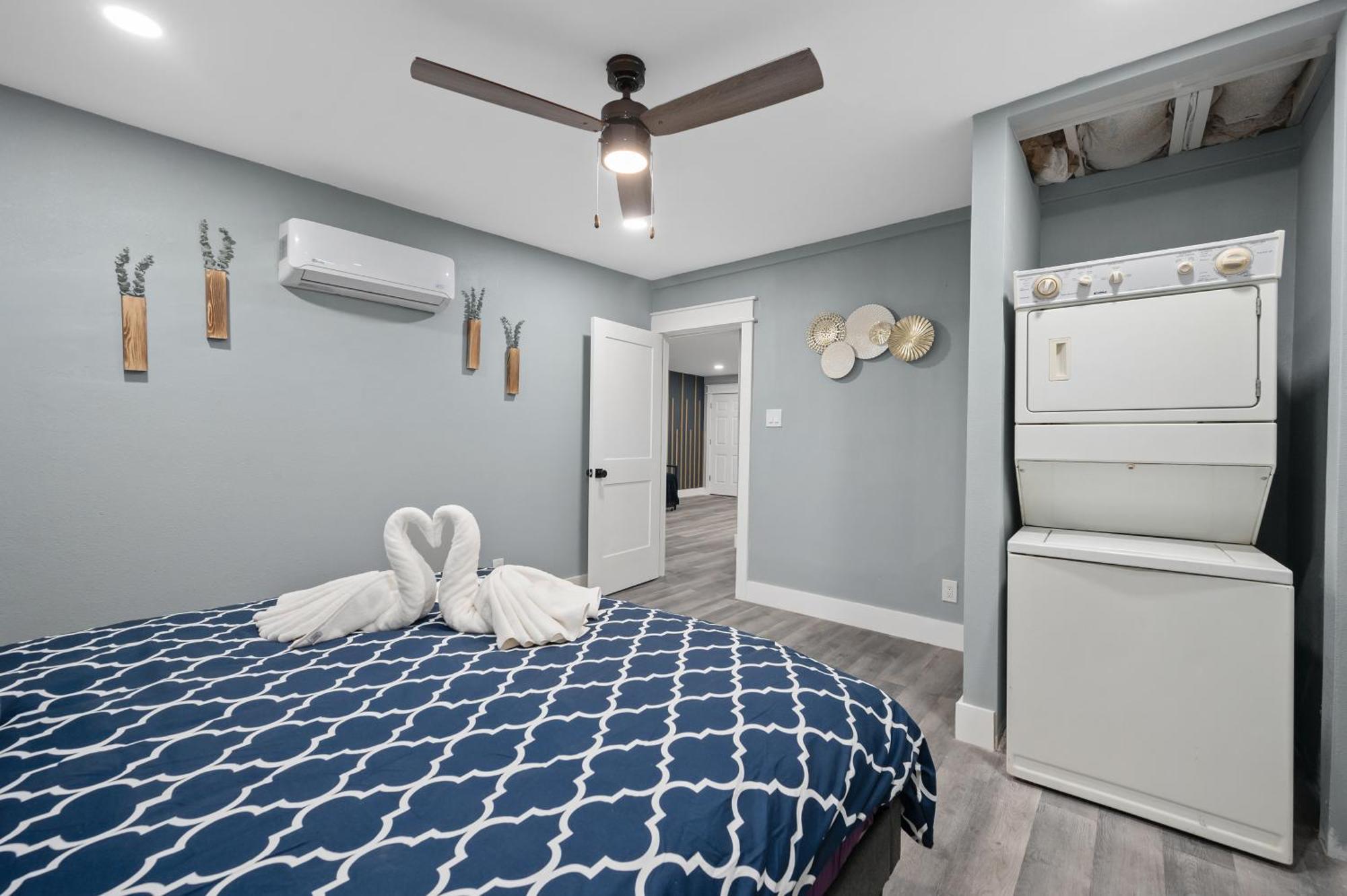 Elegant 2Br Apt Near Med Center With Free Park Houston Exterior photo