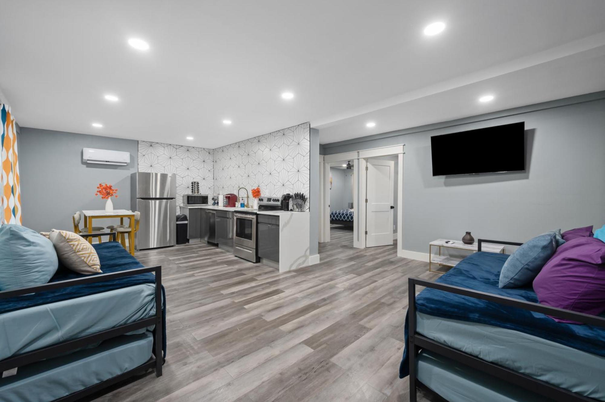 Elegant 2Br Apt Near Med Center With Free Park Houston Exterior photo