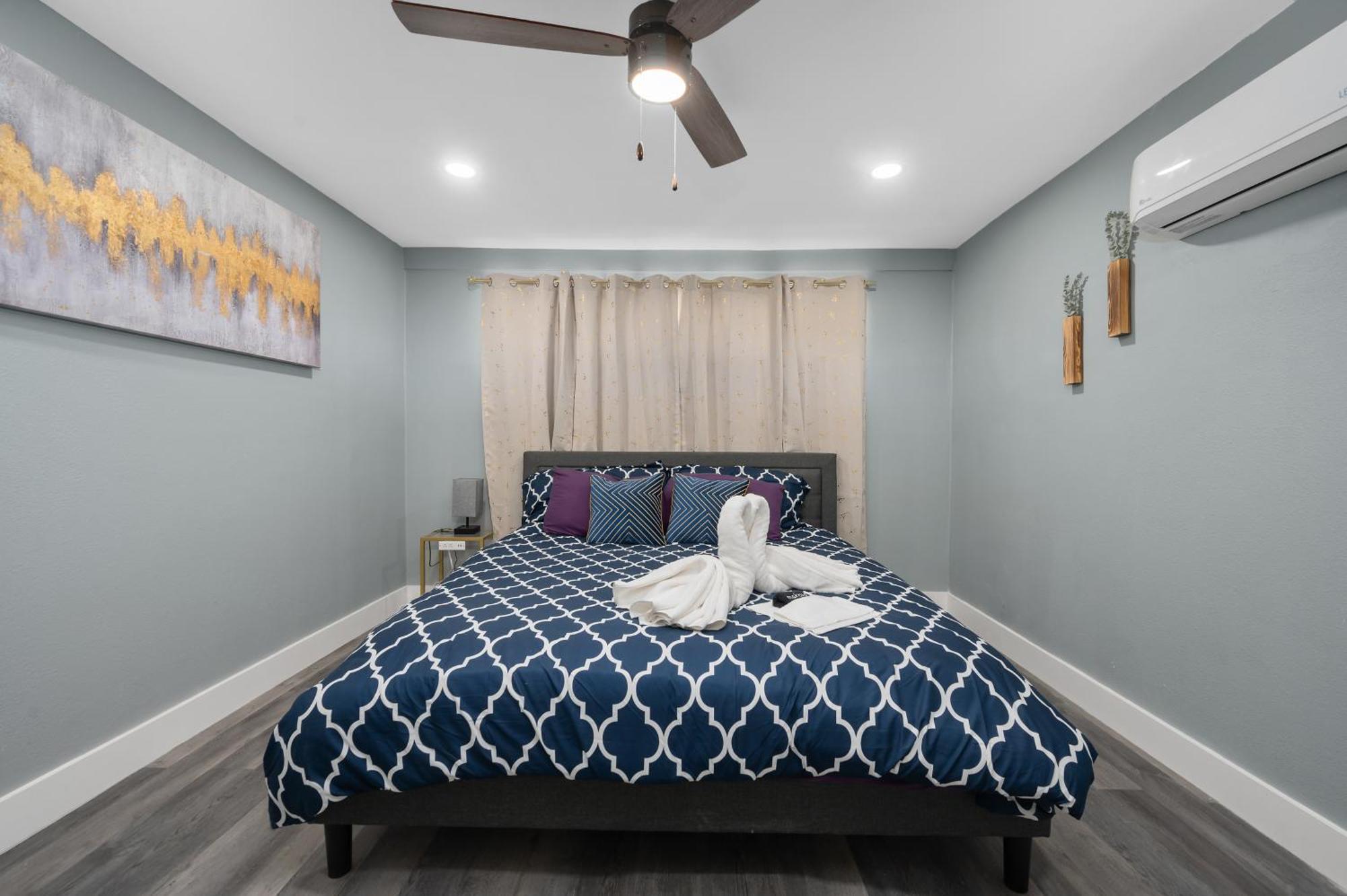 Elegant 2Br Apt Near Med Center With Free Park Houston Exterior photo